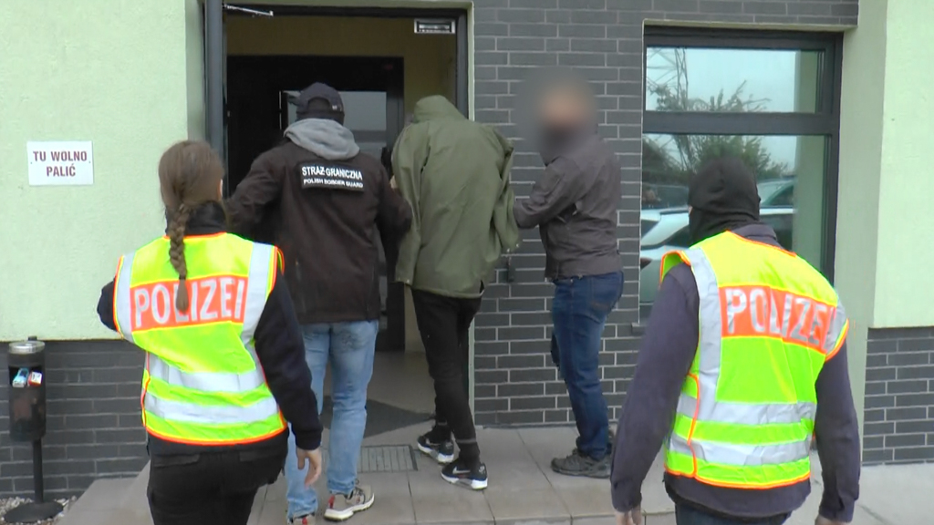 Międzynarodowe działania i rozbity gang złodziei samochodów