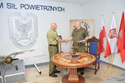 Komendant Nadbużańskiego OSG i  Dowódca 41 Bazy Lotnictwa Szkolnego 