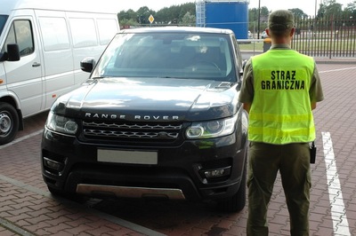 odzyskany land rover 