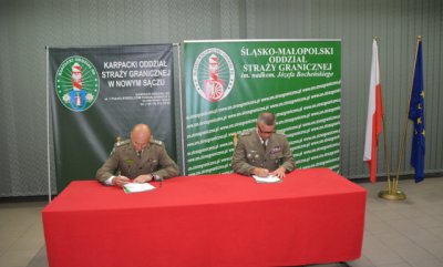 uroczyste podpisanie protokołu przekazania mienia KaOSG 
