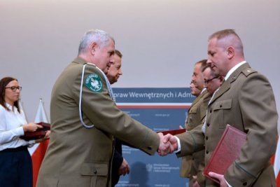 uroczystość wręczenia nagród funkcjonariuszom-bohaterom 