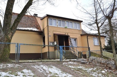 budynek po pożarze 