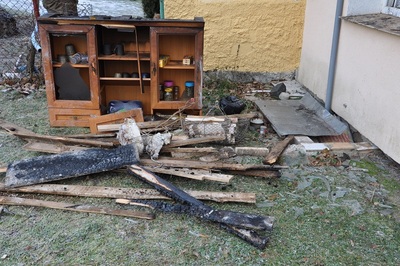 budynek po pożarze 