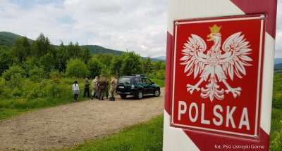 Imigranci organizowali nielegalną migrację 