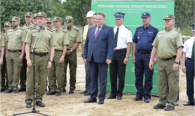 Wmurowanie aktu erekcyjnego pod nowy obiekt placówki