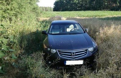 jeden z odzyskanych i zabezpieczonych pojazdów 