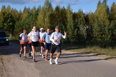 Pierwszy odcinek honorowy prowadzi Komendant PSG w Sejnach ppłk SG Sławomir Modzelewski (Podlaski OSG, 22.09.2018 ok. g. 17.00)