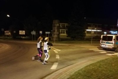 Przed chwilą był dzień, a tu nagle noc. Ale biegniemy. (Karpacki OSG, 27.09.2018 ok. g. 18.00)
