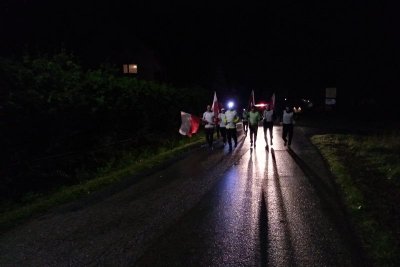 Koszarawa. I już sztafeta biegnie po śląskich drogach. (Śląski OSG, 28.09.2018 ok. g. 23.00)