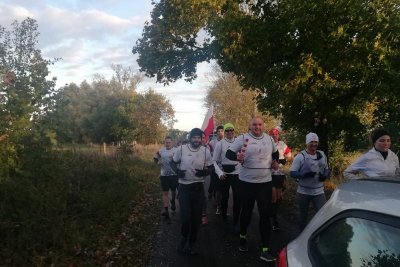 Kłopot. Biegniemy na północ. Ku morzu. (Nadodrzański OSG, 3.10.2018 ok. g. 19.00)
