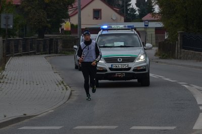Mrzezino. Zimno, ciemno, i nie ma z kim porozmawiać. A biegnąć trzeba. (Morski OSG, 7.10.2018 ok. g. 9.00)
