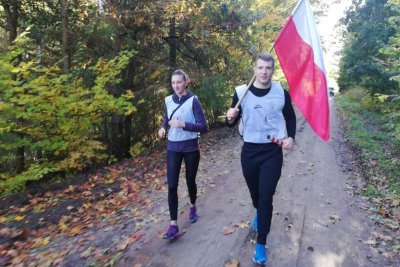 Augamy/Orsy. Leśną drogą przez to, co pozostało z dawnych pruskich puszcz. (Warmińsko-Mazurski OSG, 8.10.2018 ok. g. 15.15)