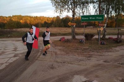 Toprzyny. Przedostatni zachód słońca na trasie biegu. (Warmińsko-Mazurski OSG, 8.10.2018 ok. g. 17.00)