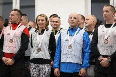 Spotkanie uczestników Biegu „Wokół Niepodległej” z Premierem. 