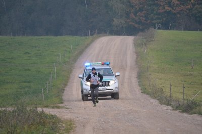 Podwojponie. Najlepszym sposobem na zimno jest ruch. Bieg jest jak najbardziej wskazany przy tych temperaturach. (Podlaski OSG, 10.10.2018 ok. g. 7.00)