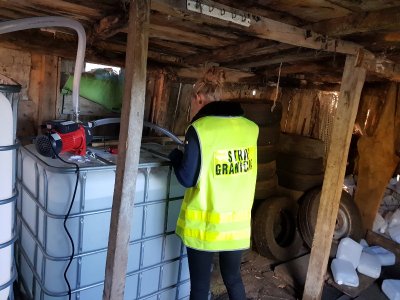 zlikwidowano nielegalną rozlewnię spirytusu 
