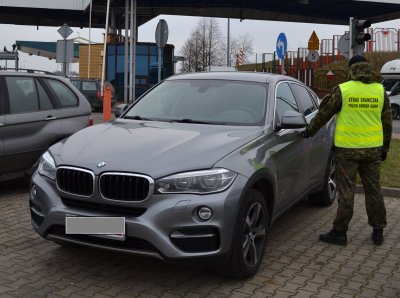 BMW X6, którym przemycano haszysz 