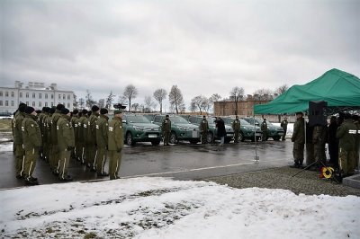 uroczyste przekazanie pojazdów PJN 