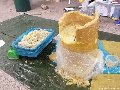 Dzięki współpracy CBŚP, SG i PK przejęto ukrytą w zamrożonej pulpie ananasowej kokainę wartą 334 mln zł 