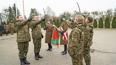 Ślubowanie nowo przyjętych funkcjonariuszy z Nadbużańskiego OSG 