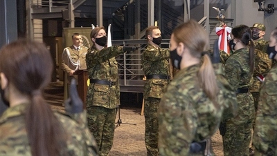 Ślubowanie nowo przyjętych funkcjonariuszy z Nadwiślańskiego OSG 