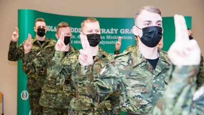 Ślubowanie nowo przyjętych funkcjonariuszy z Podlaskiego OSG 