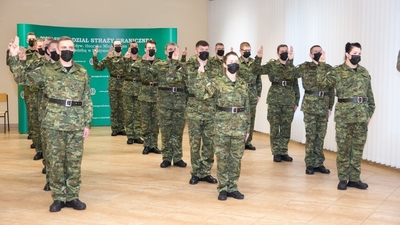 Ślubowanie nowo przyjętych funkcjonariuszy z Podlaskiego OSG 