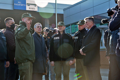 Prezydent Konfederacji Szwajcarskiej wizutyje przejście graniczne 