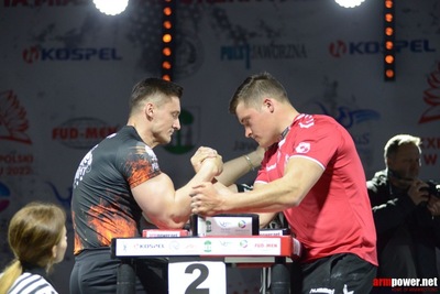 XXII Mistrzostwa Polski w Armwrestlingu - zawodnicy podczas walki. XXII Mistrzostwa Polski w Armwrestlingu - zawodnicy podczas walki.