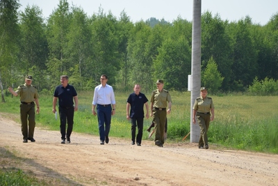 Premier, szefowie MSWiA, Komendant Glówny SG, Zastępca Komendanta Głównego SG, Komendant Podlaskiego OSG na terenie Placówki SG w Kuźnicy 