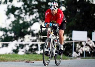 St. chor. SG Krzysztof Flak z Placówki SG w Katowicach-Pyrzowicach zwyciężył w ultramaratonie kolarskim Tour De Silesia 2022 