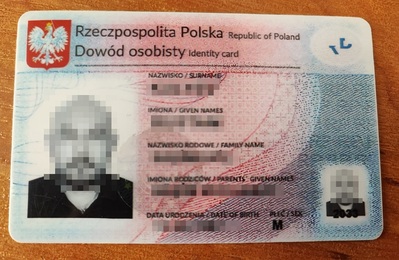 Awers podrobionego dowodu osobistego 