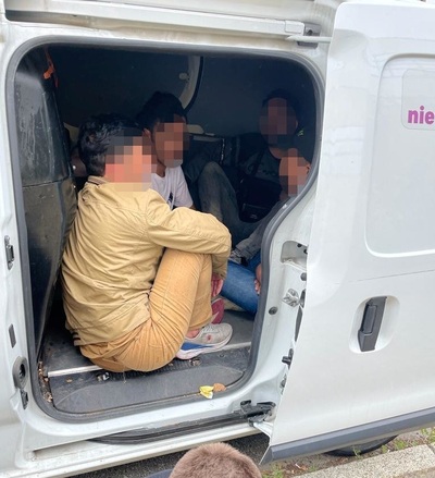 Ujawnienie nielegalnych migrantów 