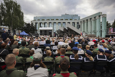 Uroczystości przy pomniku Powstania Warszawskiego 