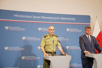 Briefing wiceministra Macieja Wąsika i Komendanta Głównego Straży Granicznej gen. dyw. SG Tomasza Pragi 