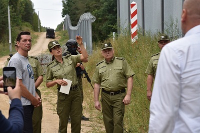 Minister Imigracji i Integracji Królestwa Danii wraz z delegacją goszczą w Podlaskim Oddziale SG 