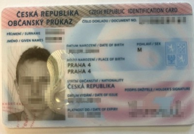 Zabezpieczony dowód osobisty, którym posłużył się legitymowany cudzoziemiec 