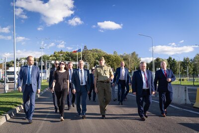 Zastępcy Szefów Służb Granicznych w czasie wizyty na przejściu w Medyce 