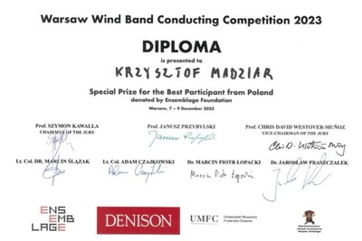 Wyróżnienie dla muzyka orkiestry Reprezentacyjnej SG w międzynarodowym konkursie dyrygenckim 