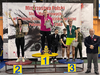 Funkcjonariuszka ze Śląskiego Oddziału SG na podium Mistrzostw Polski Służb Mundurowych 