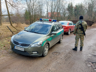 Funkcjonariusze SG zatrzymują złodziei 