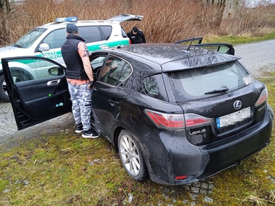 Zatrzymany Lexus 