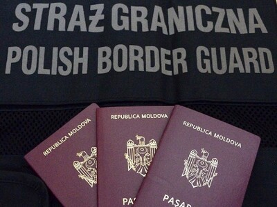 Trzy mołdawskie paszporty Trzy mołdawskie paszporty