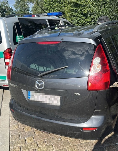 Zatrzymana Mazda Zatrzymana Mazda