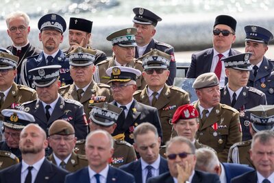 Uczestnicy podczas obchodów Święta Wojska Polskiego Uczestnicy podczas obchodów Święta Wojska Polskiego