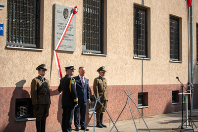 Uroczyste odsłonięcie tablicy upamiętniającej setną rocznicę powstania Korpusu Ochrony Pograniczna. Uroczyste odsłonięcie tablicy upamiętniającej setną rocznicę powstania Korpusu Ochrony Pograniczna.