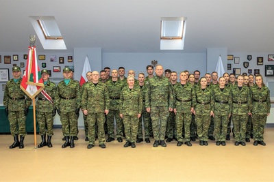 Zdjęcie grupowe uczestników ślubowania w Karpackim Oddziale SG. Zdjęcie grupowe uczestników ślubowania w Karpackim Oddziale SG.