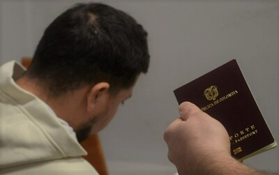 Cudzoziemiec i kolumbijski paszport Cudzoziemiec i kolumbijski paszport
