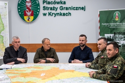 Odprawa służb Premier RP, Wicepremier RP, Minister Spraw Wewnętrznych i Administracji z Komendantem Głównym SG