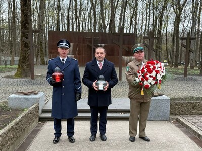 Przedstawiciele Straży Granicznej, Policji i Dyrektor Instytutu Polskiego w Kijowie podczas uroczystości Przedstawiciele Straży Granicznej, Policji i Dyrektor Instytutu Polskiego w Kijowie podczas uroczystości